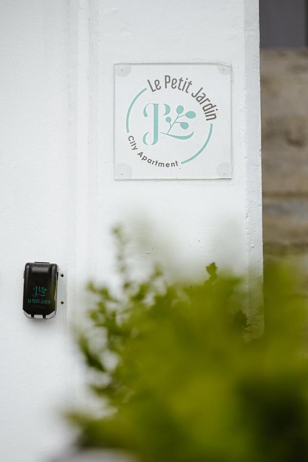 Le Petit Jardin Apartment Volos Exterior photo