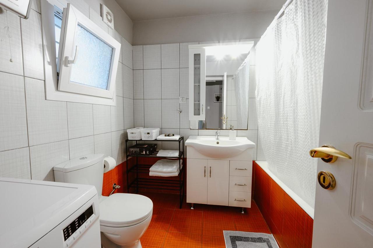 Le Petit Jardin Apartment Volos Exterior photo